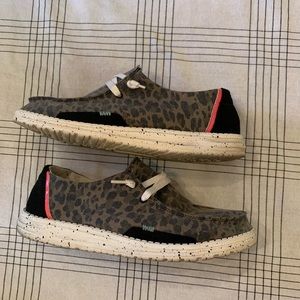 Hey dude Wendy cheetah print